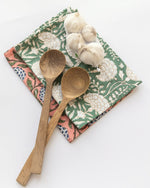 Bild in den Galerie-Viewer laden, Geschirrtücher im 2er Set Blumenmotiv - Klüngelkram Indian Affairs