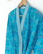 Bild in den Galerie-Viewer laden, Damen Morgenmantel Kimono blau gemustert
