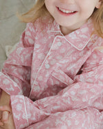 Bild in den Galerie-Viewer laden, Mädchen Pyjama rosa Blumenmuster
