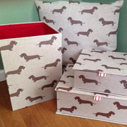 Kollektion „Dackelzeit“ - bestehend aus Papierkorb, Kiste und Kissen - Klüngelkram Allesklarschiff