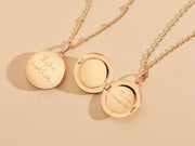 Personalisierte Medaillon Halskette, silber oder gold in verschiedenen Längen, diverse Farben - Merci Maman - Klüngelkram