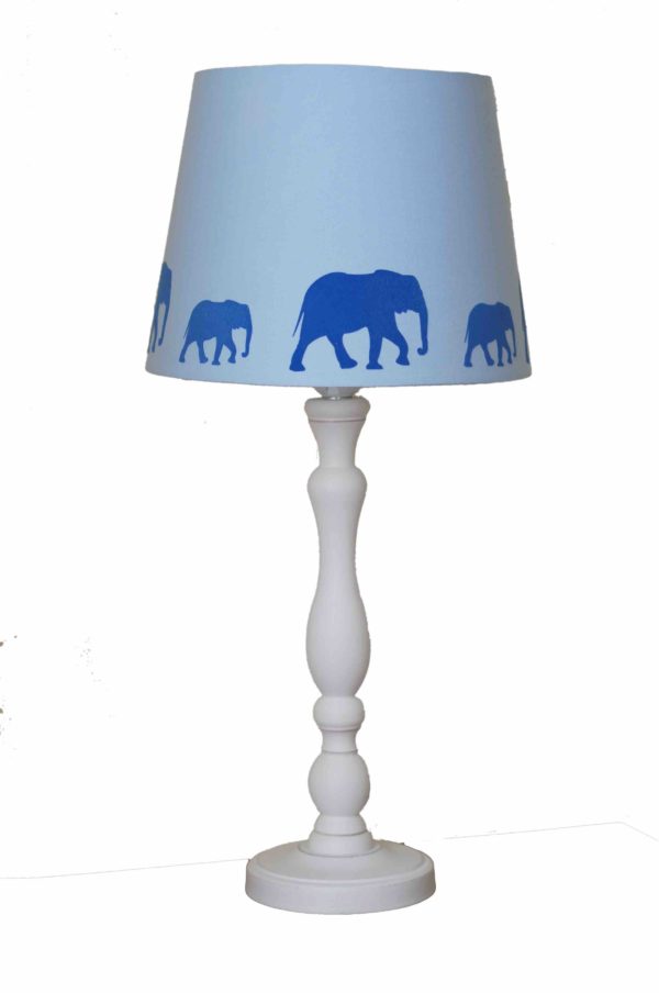 personalisierter Lampenschirme hellblau mit Elefanten-Motiv in royalblau